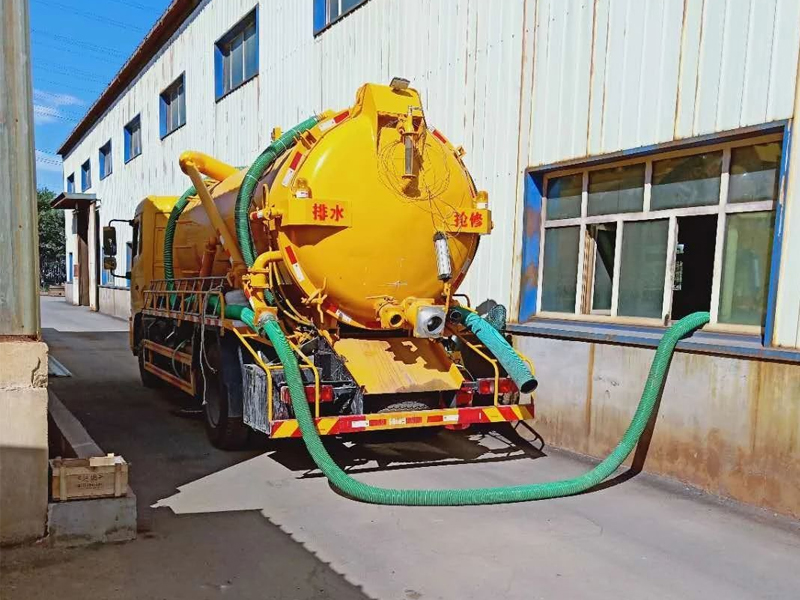 雨花厂区化粪池清理